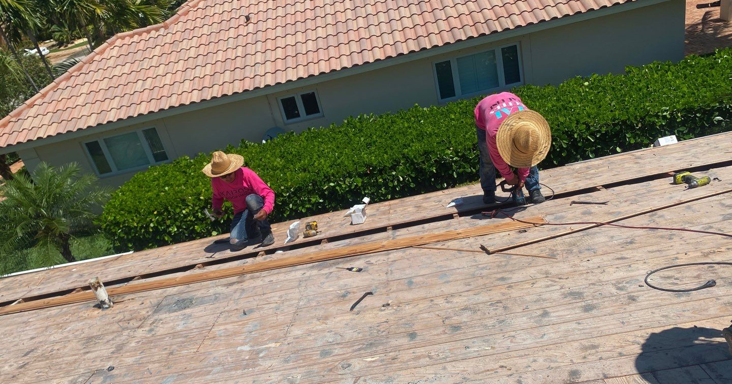 Roofing contractor hurricane strap installation services