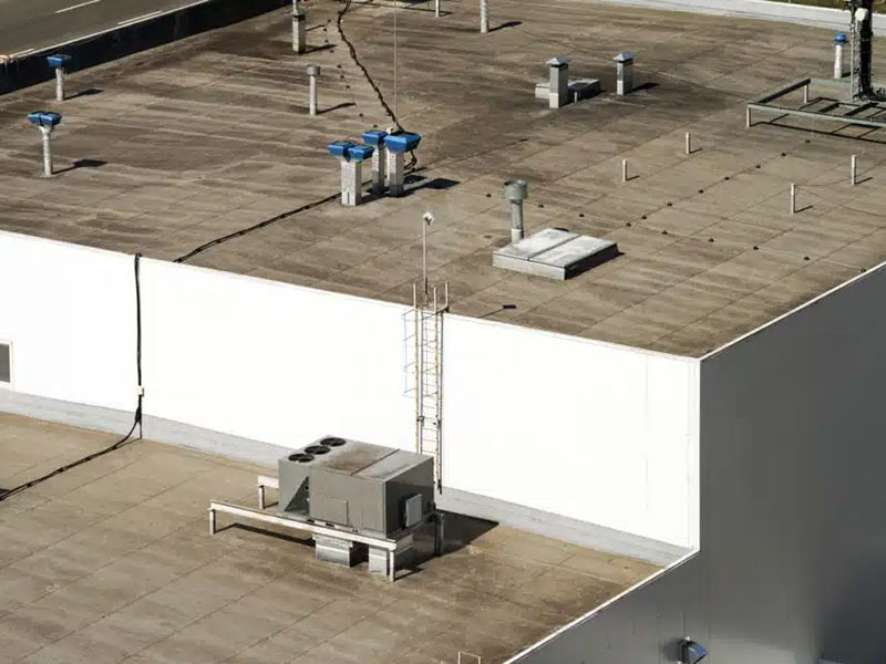 Featured image for “Do You Need a Commercial Roof Replacement for the New Year?”