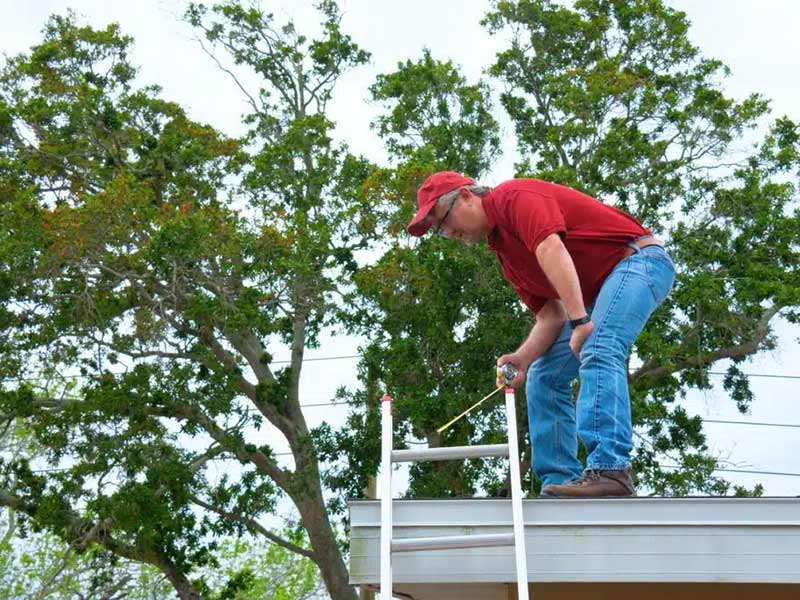 Featured image for “Know Whether to Repair or Replace Your Roof”