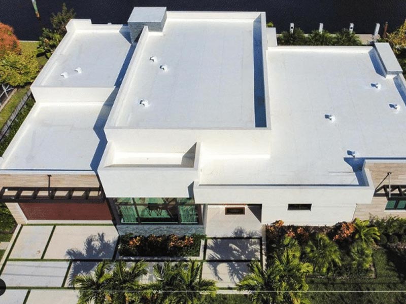 flat roofing installation in Florida