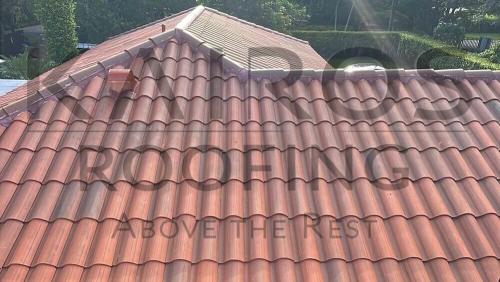 cley-tile-roof-on-home-in-south-florida